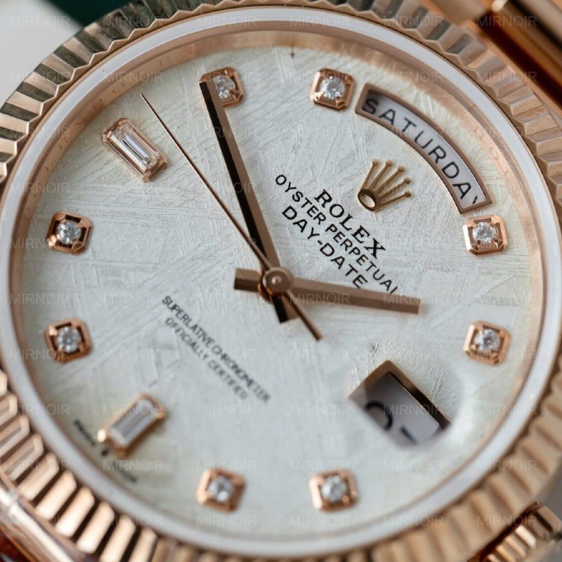 Dong-Ho-Rolex-Day-Date-Che-Tac-Boc-Vang-Hong-Mat-Thien-Thach-Coc-So-Moissanite-40mm-7-1024x1024.jpg