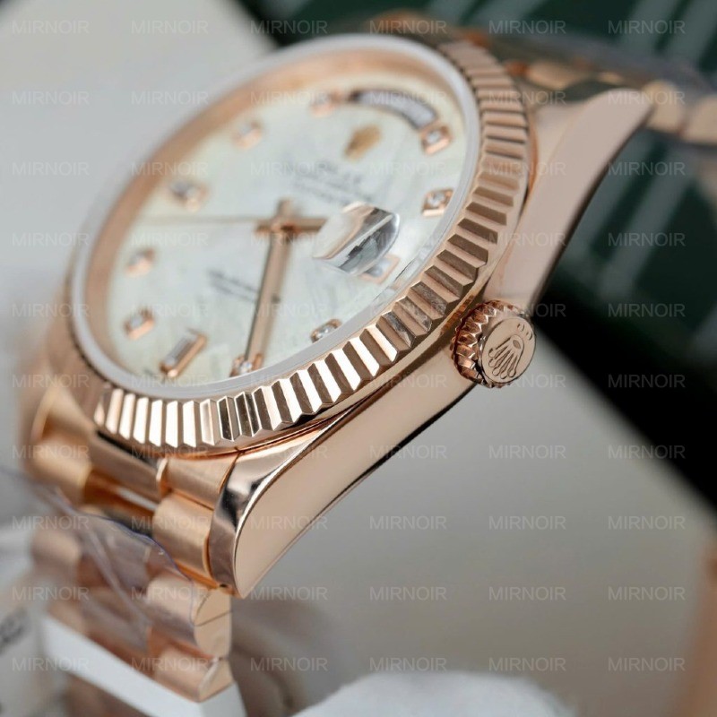 Dong-Ho-Rolex-Day-Date-Che-Tac-Boc-Vang-Hong-Mat-Thien-Thach-Coc-So-Moissanite-40mm-11-1024x1024.jpg