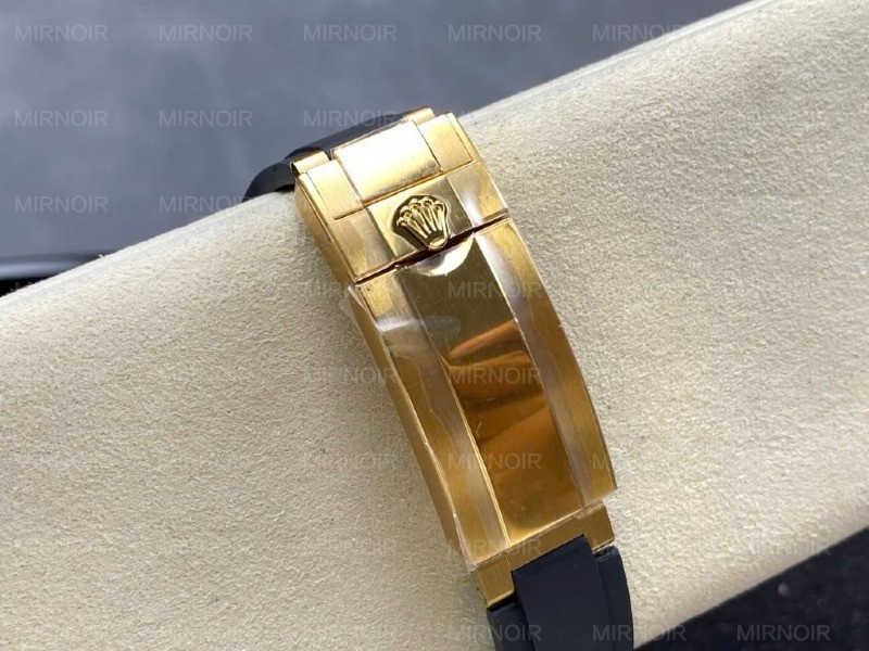 Dong-Ho-Rolex-Cosmograph-Daytona-126518LN-001-Xanh-Ngoc-Lam-Nang-152-Grams-QF-40mm-5-1024x768.jpg