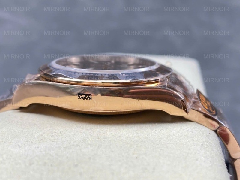 Dong-Ho-Rolex-Cosmograph-Daytona-M116505BRWTBAR-Che-Tac-Nang-180-Grams-Xuong-QF-40mm-9-1024x768.jpg