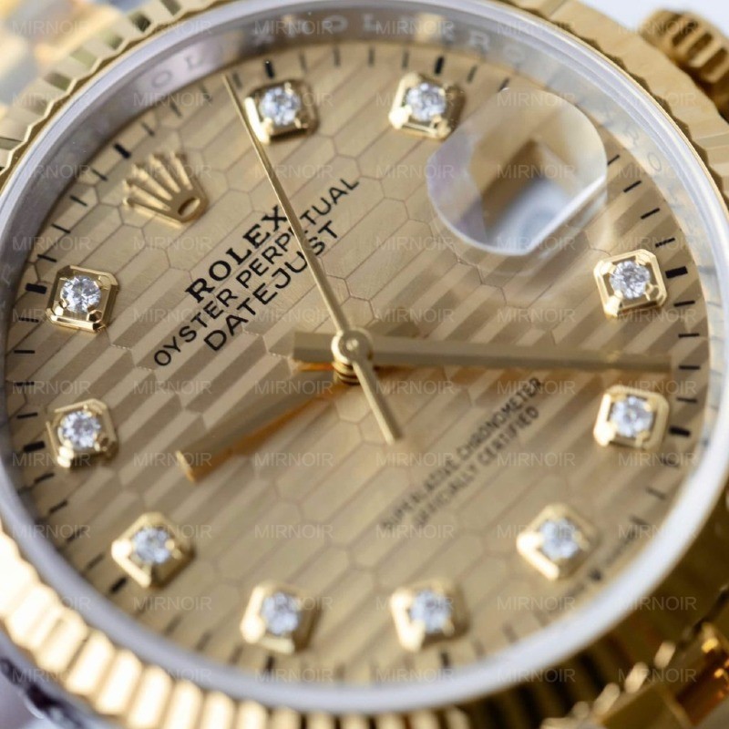 Dong-Ho-Rolex-DateJust-126231-Mau-Demi-Mat-Xep-Gach-Mau-Vang-Xuong-VS-36mm-4-1024x1024.jpg