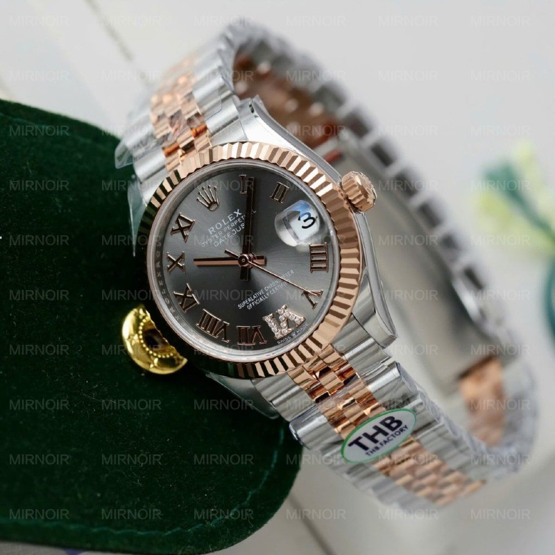 Dong-Ho-Rolex-Nu-DateJust-Replica-11-Demi-Vang-Hong-Mat-Xam-Nha-May-THB-31mm-2-1024x1024.jpg