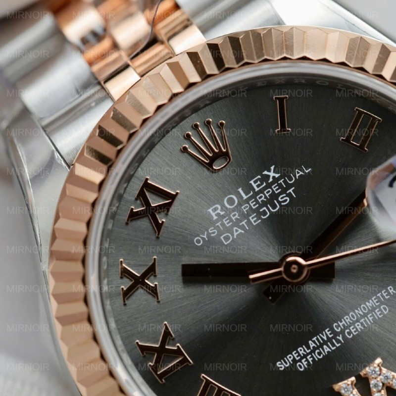 Dong-Ho-Rolex-Nu-DateJust-Replica-11-Demi-Vang-Hong-Mat-Xam-Nha-May-THB-31mm-5-1024x1024.jpg