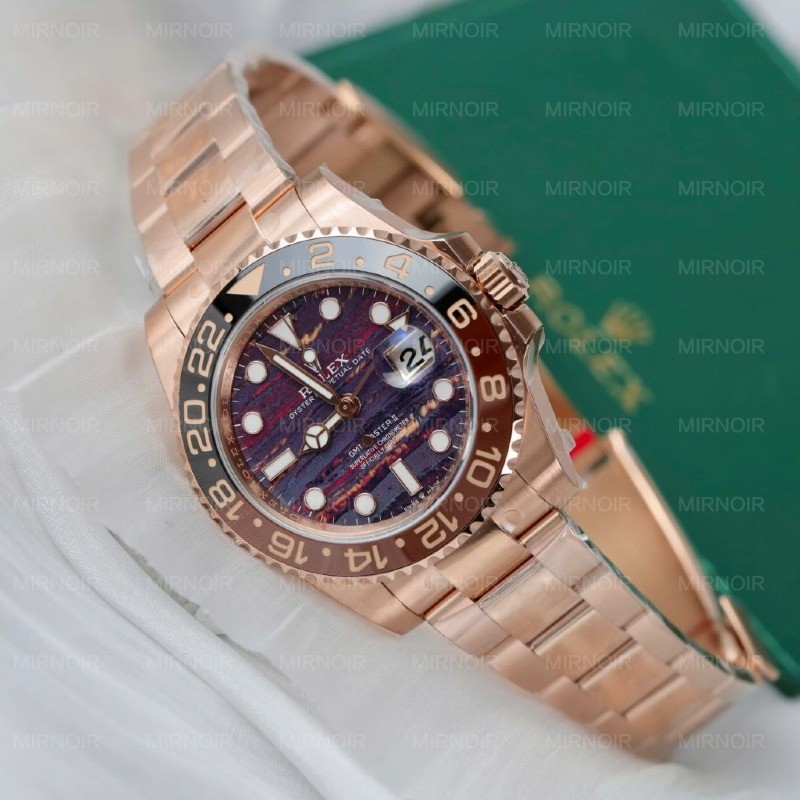 Dong-Ho-Rolex-GMT-Master-II-126715CHNR-Replica-11-Ma-Vang-Hong-Mat-Da-Mat-Ho-40mm-3-1024x1024.jpg