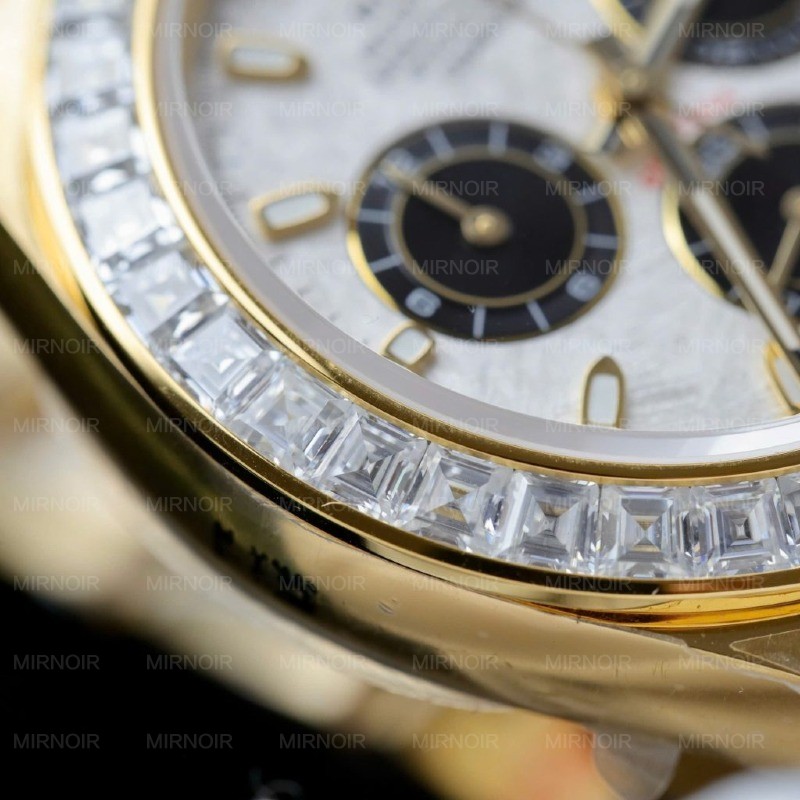 Dong-Ho-Rolex-Daytona-Mat-Thien-Thach-Che-Tac-Boc-Vang-That-Dinh-Kim-Cuong-Nhan-Tao-Baguette-40mm-9-1024x1024.jpg