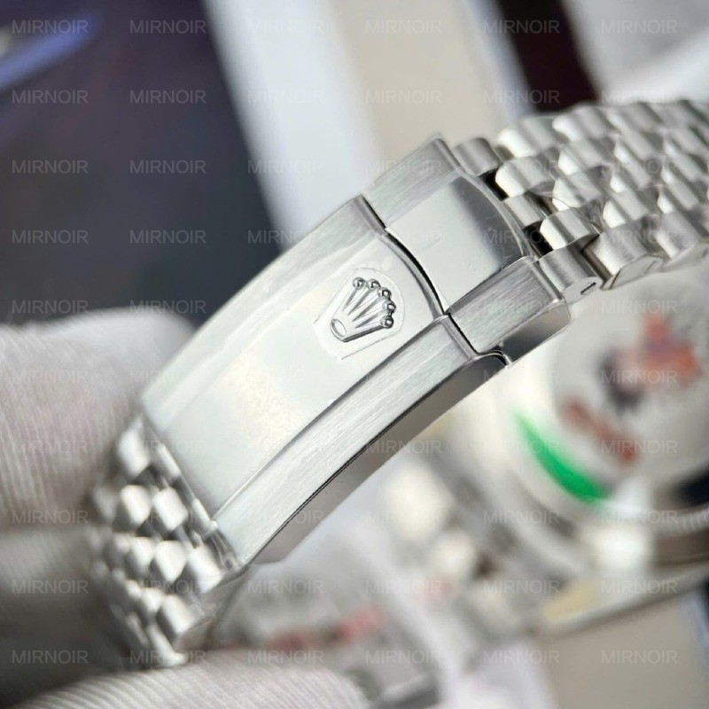 Dong-Ho-Rolex-DateJust-Mat-Xanh-La-Cay-Che-Tac-Vien-Dinh-Kim-Cuong-Nhan-Tao-41mm-1-1024x1024.jpg