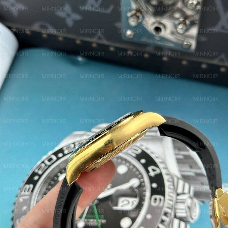 Dong-Ho-Rolex-Cosmograph-Daytona-126518LN-Replica-11-Mat-Xanh-Ngoc-Lam-Xuong-THB-40mm-10-1024x1024.jpg