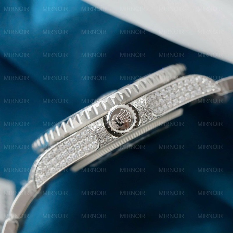 Dong-Ho-Rolex-GMT-Master-II-Replica-11-Dinh-Sapphire-Va-Kim-Cuong-Moissanite-40mm-10-1024x1024.jpg