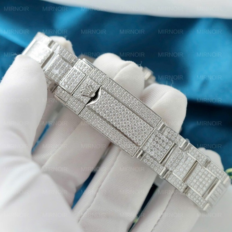 Dong-Ho-Rolex-GMT-Master-II-Replica-11-Dinh-Sapphire-Va-Kim-Cuong-Moissanite-40mm-12-1024x1024.jpg