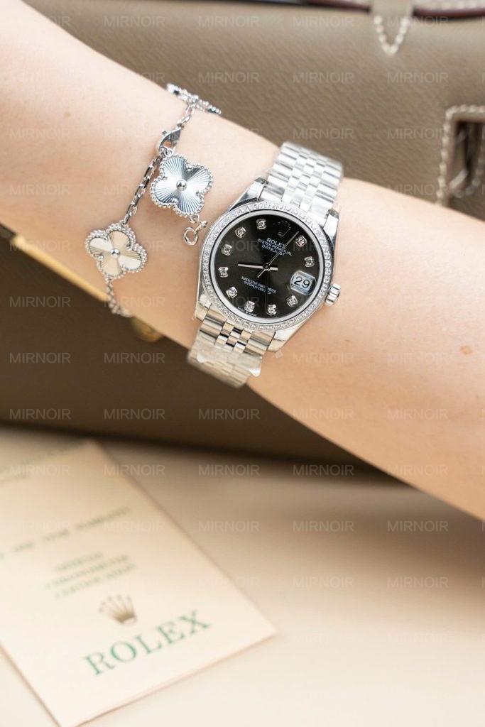 Dong-Ho-Rolex-DateJust-Lady-Replica-Cao-Cap-Mat-Xam-Coc-So-Dinh-Da-31mm-3-683x1024.jpg