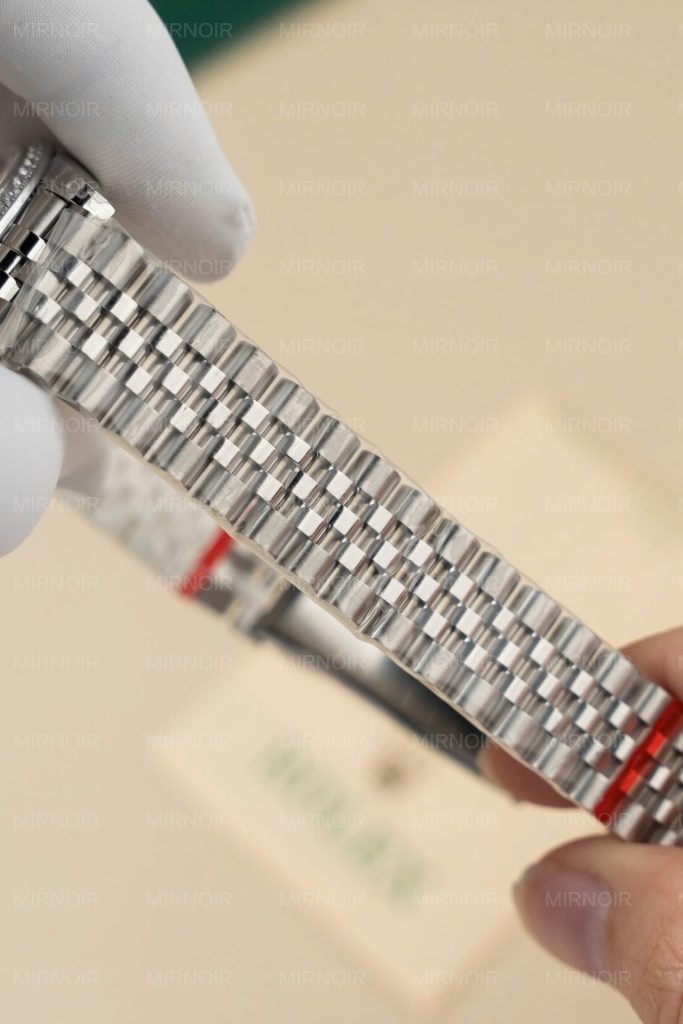 Dong-Ho-Rolex-DateJust-Lady-Replica-Cao-Cap-Mat-Xam-Coc-So-Dinh-Da-31mm-8-683x1024.jpg