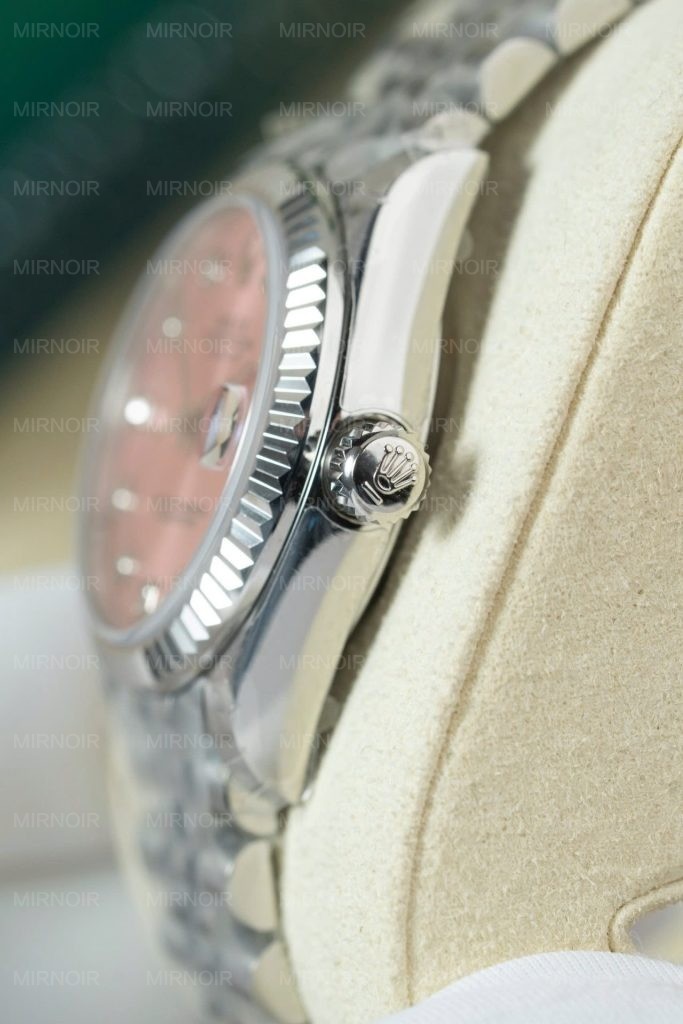 Dong-Ho-Rolex-DateJust-Lady-Replica-11-Mat-Hong-Coc-So-Dinh-Da-31mm-8-683x1024.jpg