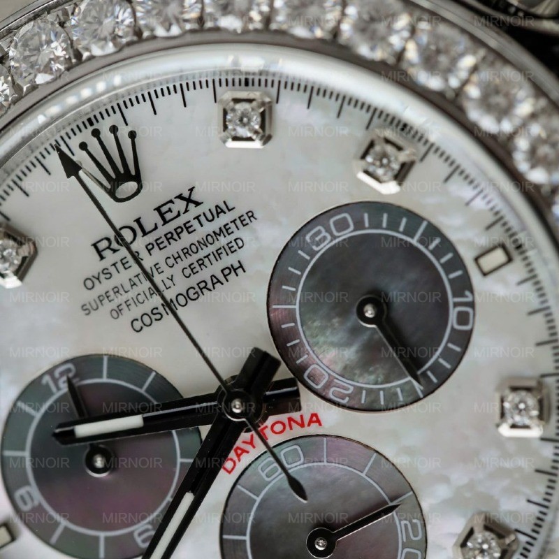 Dong-Ho-Rolex-Daytona-Che-Tac-Mat-MOP-Coc-So-Vanh-Do-Kim-Cuong-Moissanite-40mm-12-1024x1024.jpg