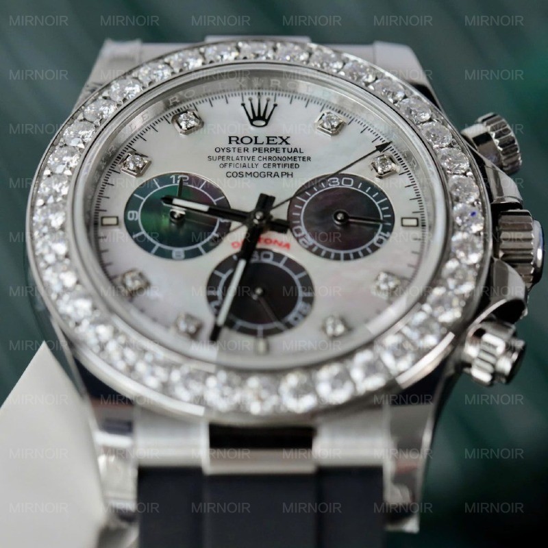 Dong-Ho-Rolex-Daytona-Che-Tac-Mat-MOP-Coc-So-Vanh-Do-Kim-Cuong-Moissanite-40mm-14-1024x1024.jpg