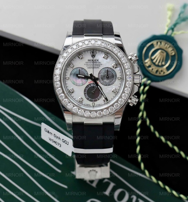 Dong-Ho-Rolex-Daytona-Che-Tac-Mat-MOP-Coc-So-Vanh-Do-Kim-Cuong-Moissanite-40mm-16-958x1024.jpg