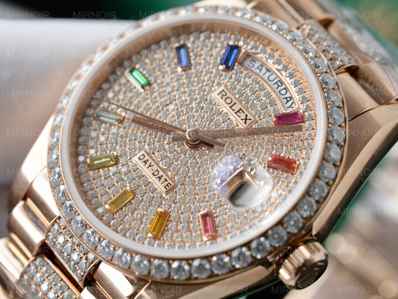 Dong-Ho-Rolex-Day-Date-128395TBR-Che-Tac-Boc-Vang-That-Dinh-Full-Kim-Cuong-Moissanite-36mm-7.jpg