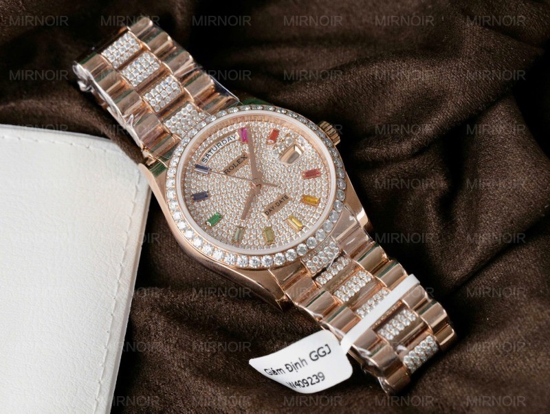 Dong-Ho-Rolex-Day-Date-128395TBR-Che-Tac-Boc-Vang-That-Dinh-Full-Kim-Cuong-Moissanite-36mm-8.jpg