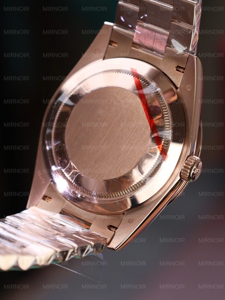 Dong-Ho-Rolex-Day-Date-Mat-Xanh-La-Cay-Che-Tac-Boc-Vang-That-Trong-Luong-186Gram-QF-40mm-4-769x1024.jpg