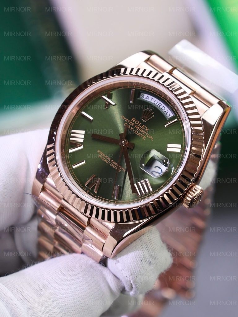 Dong-Ho-Rolex-Day-Date-Mat-Xanh-La-Cay-Che-Tac-Boc-Vang-That-Trong-Luong-186Gram-QF-40mm-9-769x1024.jpg