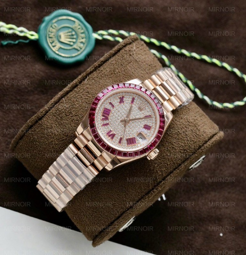 Dong-Ho-Rolex-DateJust-Nu-Che-Tac-Boc-Vang-That-Ruby-Baguette-Moissanite-31mm-7-991x1024.jpg