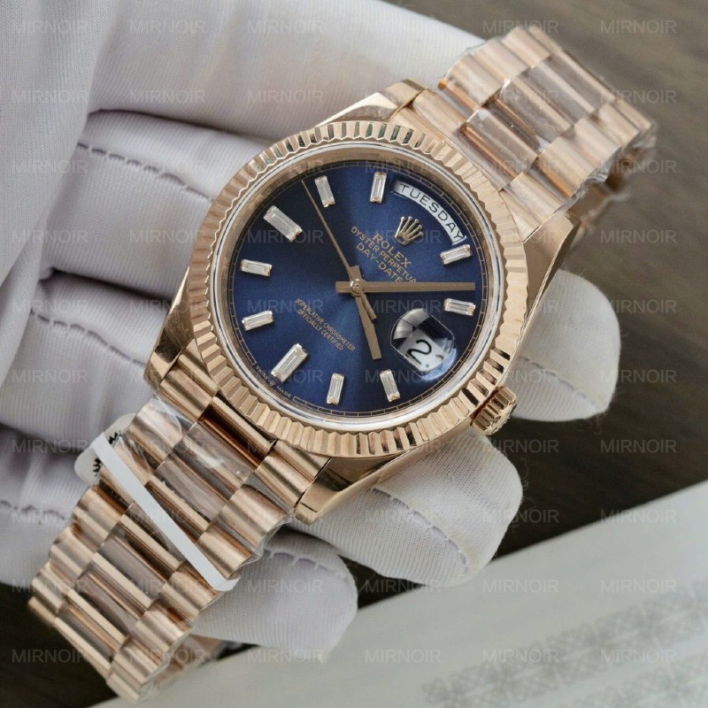 Dong-Ho-Nam-Rolex-Day-Date-Mat-Xanh-Che-Tac-Trong-Luong-186Gram-Boc-Vang-That-40mm-3-1024x1024.jpg