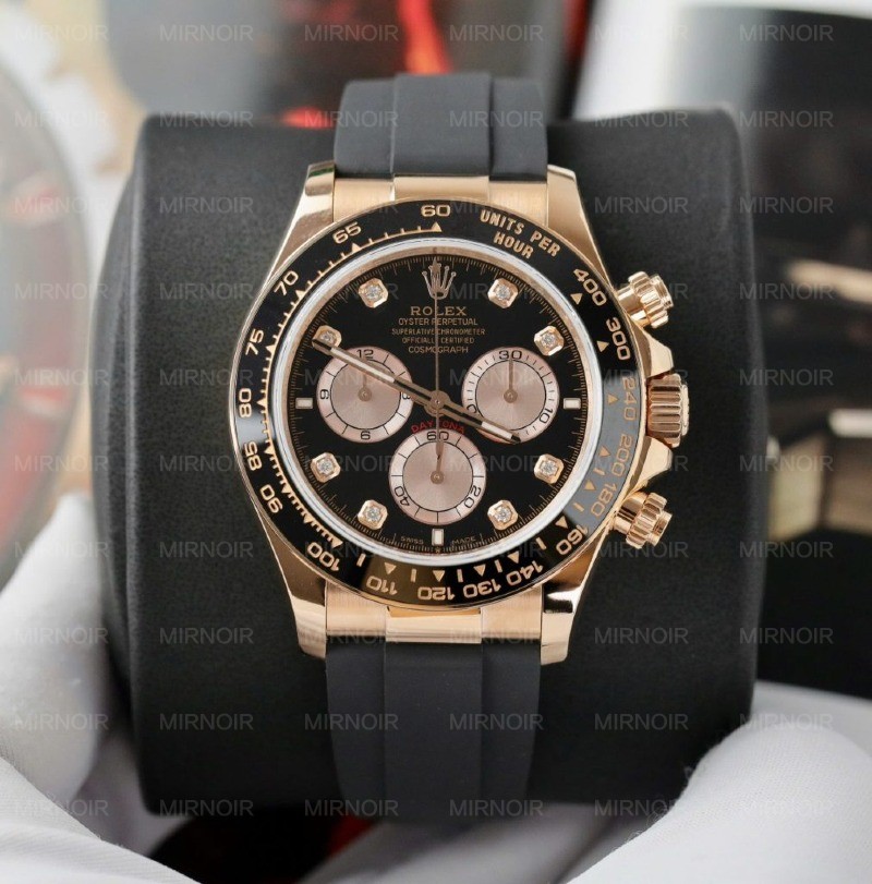 Dong-Ho-Rolex-Daytona-126515-Che-Tac-Mat-Den-Trong-Luong-163Gram-Boc-Vang-That-40mm-2-1011x1024.jpg