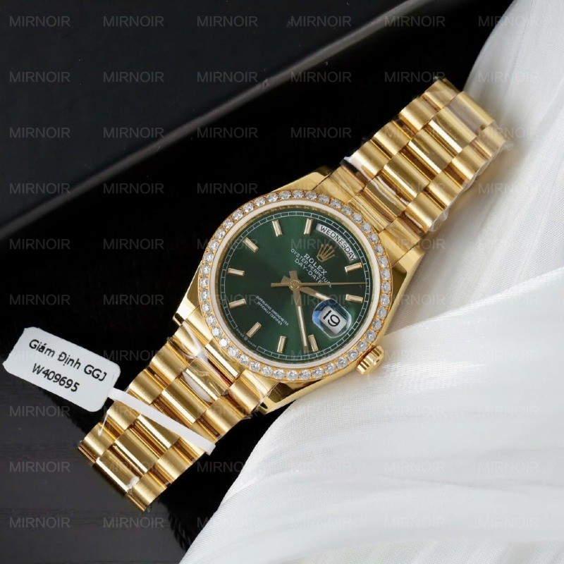 Dong-Ho-Rolex-Day-Date-Mat-Xanh-La-Cay-Che-Tac-Boc-Vang-That-Dinh-Moissanite-Hong-Kong-36mm-3-1024x1024.jpg