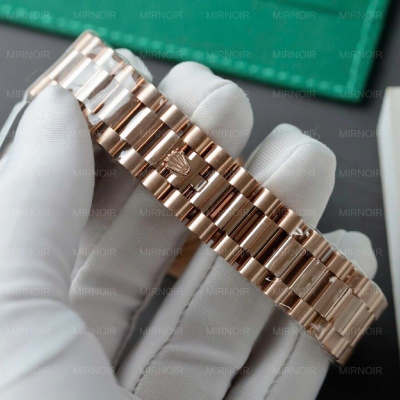 Dong-Ho-Rolex-Day-Date-Mat-Nham-Thach-Che-Tac-Boc-Vang-That-Dinh-Moissanite-GMF-36mm-1-1024x1024.jpg