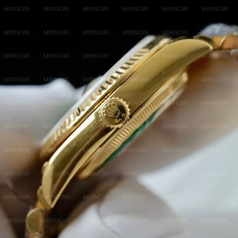 Dong-Ho-Rolex-Day-Date-Che-Tac-Mat-Xanh-La-Cay-Trong-Luong-160gram-Boc-Vang-That-36mm-7-1024x1024.jpg