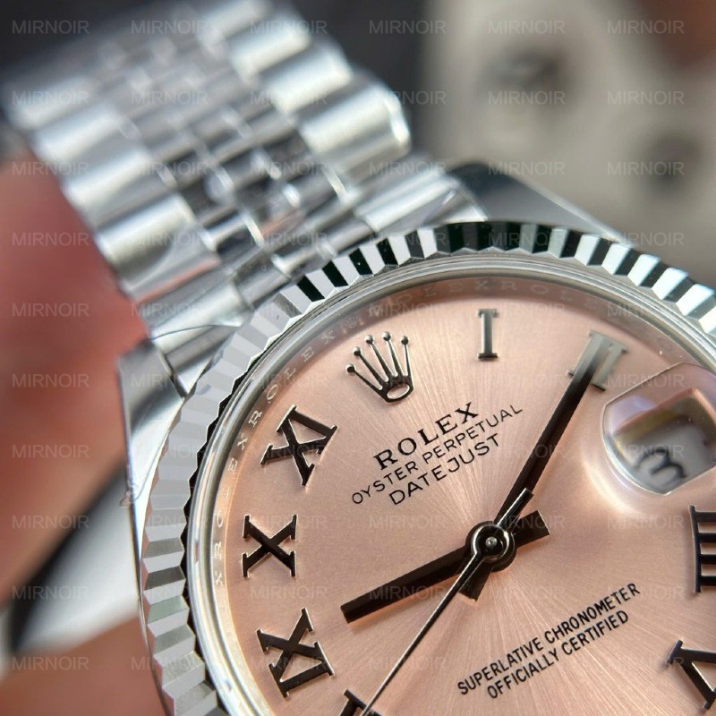 Dong-Ho-Rolex-DateJust-Rep-11-Cao-Cap-Mat-Hong-Coc-So-La-Ma-Xuong-THB-31mm-2-1024x1024.jpg
