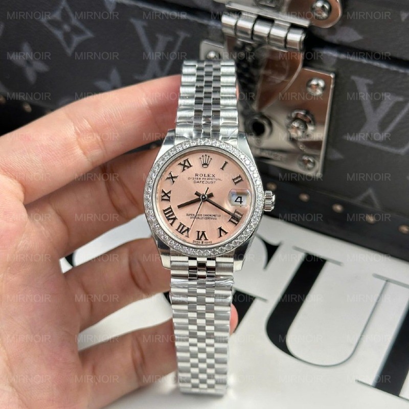 Dong-Ho-Nu-Rolex-DateJust-Replica-11-Mat-Hong-Vien-Dinh-Da-Nha-May-THB-31mm-3-1024x1024.jpg