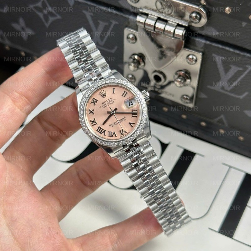 Dong-Ho-Nu-Rolex-DateJust-Replica-11-Mat-Hong-Vien-Dinh-Da-Nha-May-THB-31mm-12-1024x1024.jpg