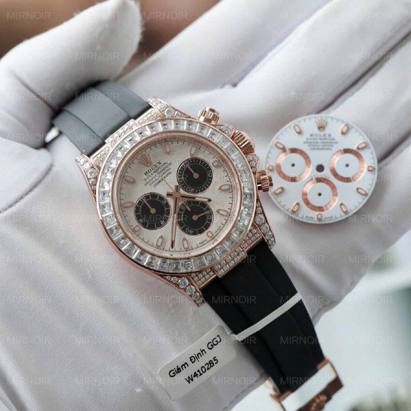 Dong-Ho-Rolex-Daytona-Mat-Thien-Thach-Che-Tac-Boc-Vang-That-Dinh-Kim-Cuong-Moissanite-Baguette-40mm-2-1024x1024.jpg