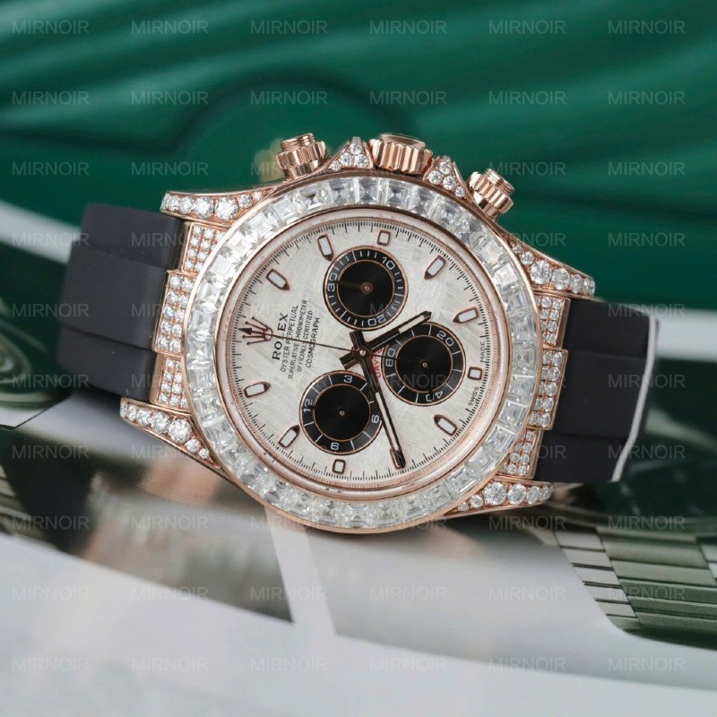 Dong-Ho-Rolex-Daytona-Mat-Thien-Thach-Che-Tac-Boc-Vang-That-Dinh-Kim-Cuong-Moissanite-Baguette-40mm-4-1024x1024.jpg