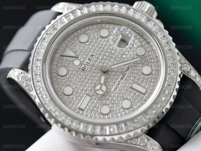 Dong-Ho-Rolex-Yacht-Master-Che-Tac-Full-Kim-Cuong-Moissanite-Day-Cao-Su-42mm-4-1024x770.jpg