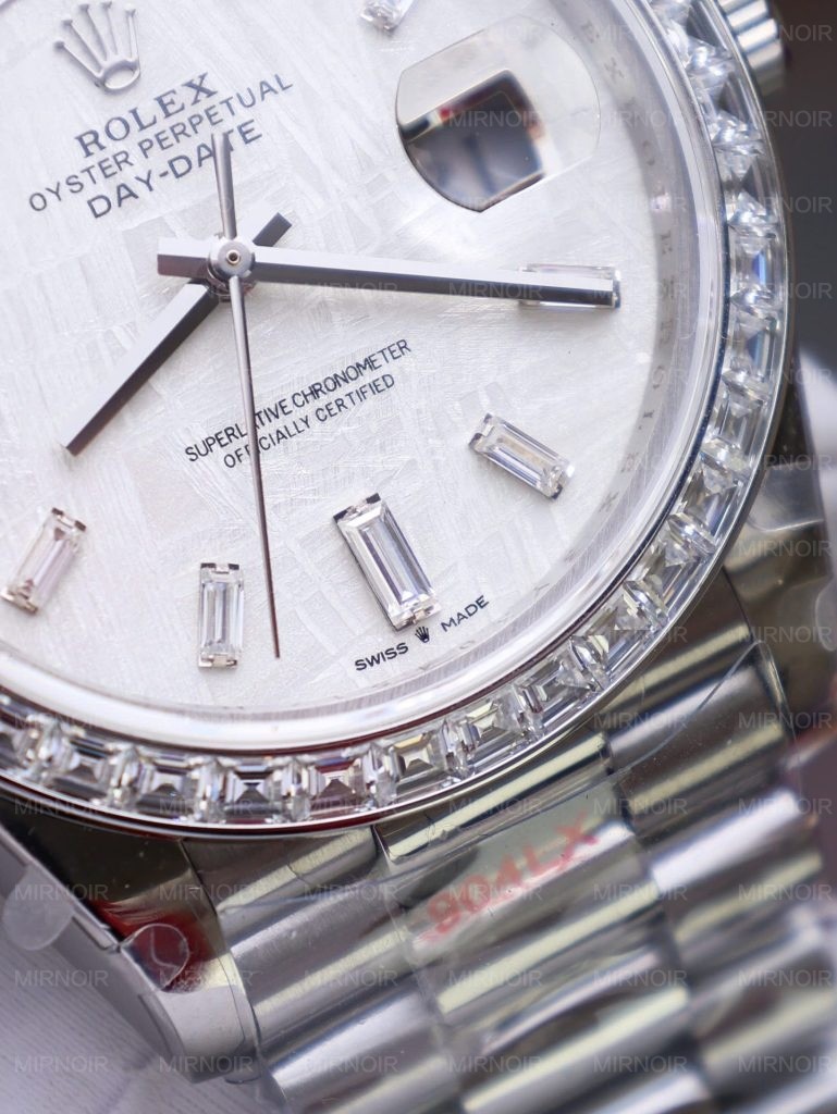 Dong-Ho-Rolex-Day-Date-Che-Tac-Mat-Thien-Thach-Coc-So-Vien-Do-Kim-Cuong-Moissanite-Baguette-40mm-7-769x1024.jpg