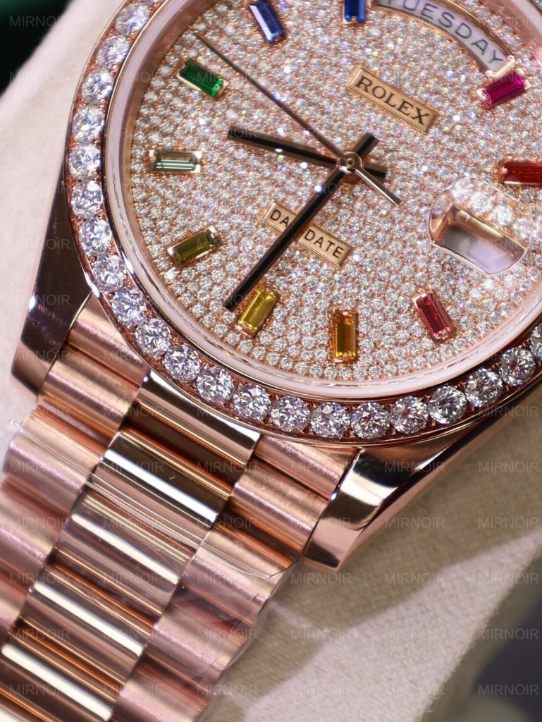 Dong-Ho-Rolex-Day-Date-Che-Tac-Kim-Cuong-Moissanite-Boc-Vang-Hong-18K-GMF-40mm-7-769x1024.jpg