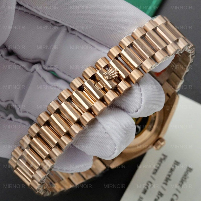 Dong-Ho-Rolex-Day-Date-Replica-11-Ma-Vang-Hong-Mat-MOP-Nha-May-QF-36mm-8-1024x1024.jpg
