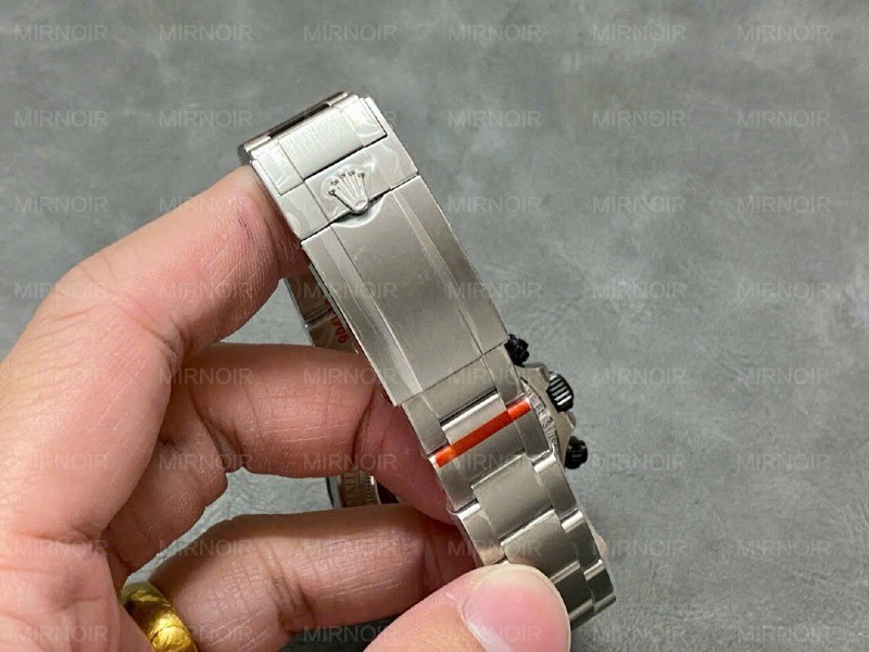 Dong-Ho-Rolex-Daytona-Artisans-de-Geneve-La-Montoya-Che-Tac-Xuong-Sonic-40mm-6.jpg