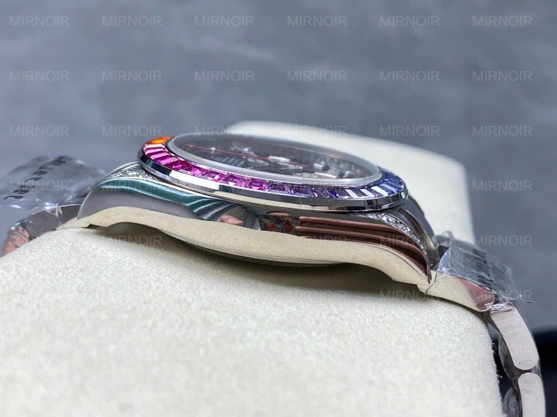 Dong-Ho-Rolex-Cosmograph-Rainbow-Che-Tac-Trong-Luong-220-Grams-40mm-1.jpg