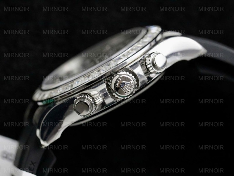 Dong-Ho-Rolex-Daytona-Che-Tac-Mat-Thien-Thach-Do-Kim-Cuong-Moissanite-Baguette-40mm-7-1024x770.jpg