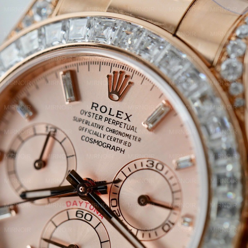 Dong-Ho-Rolex-Daytona-126595TBR-Che-Tac-Boc-Vang-Dinh-Kim-Cuong-Moissanite-Baguette-40mm-6-1.jpg
