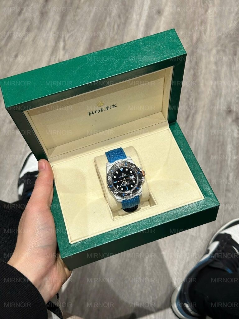 Dong-Ho-Rolex-Submariner-DIW-Replica-11-Vo-Carbon-Mat-Den-40mm-1-768x1024.jpg