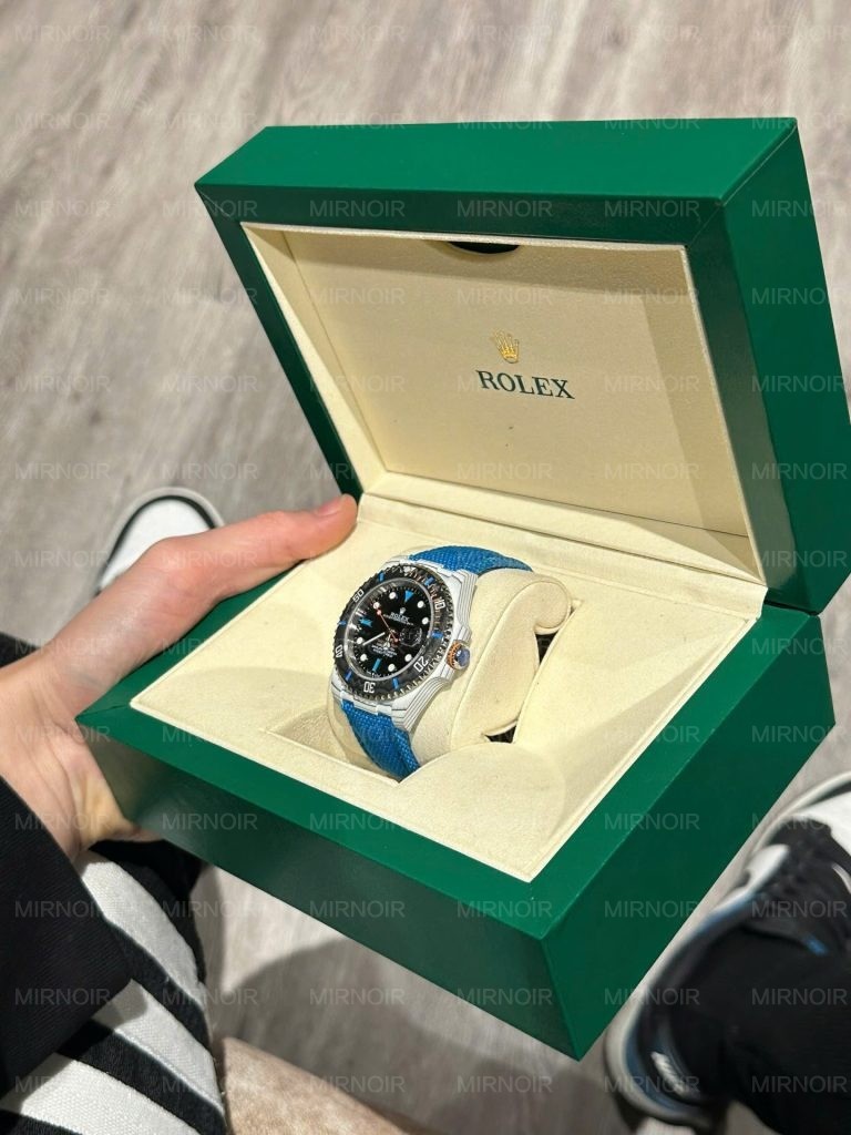 Dong-Ho-Rolex-Submariner-DIW-Replica-11-Vo-Carbon-Mat-Den-40mm-2-768x1024.jpg