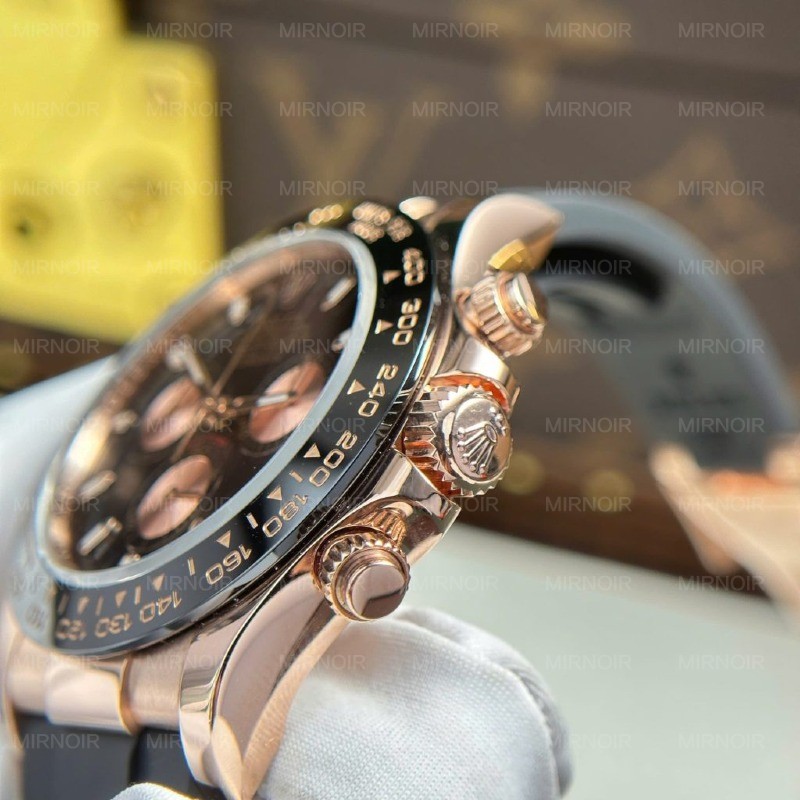 Dong-Ho-Rolex-Cosmograph-Daytona-116515LN-Replica-11-Boc-Vang-That-Mat-Den-40mm-13-1024x1024.jpg
