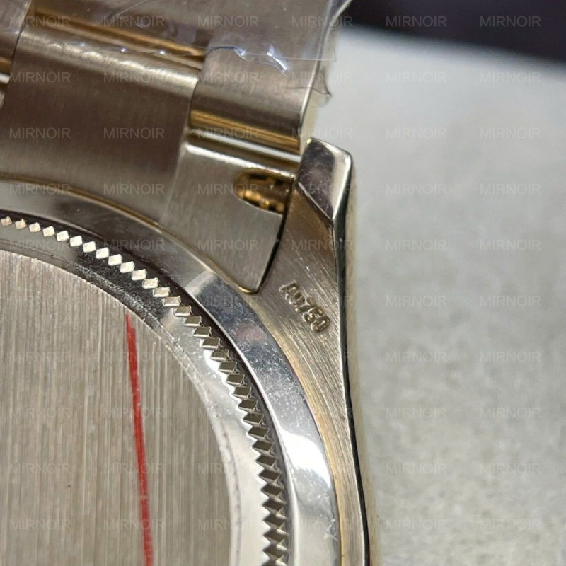 Dong-Ho-Rolex-Che-Tac-Daytona-126598TRU-Vang-18K-Nguyen-Khoi-Ruby-Kim-Cuong-Tu-Nhien-40mm-3-1024x1024.jpg