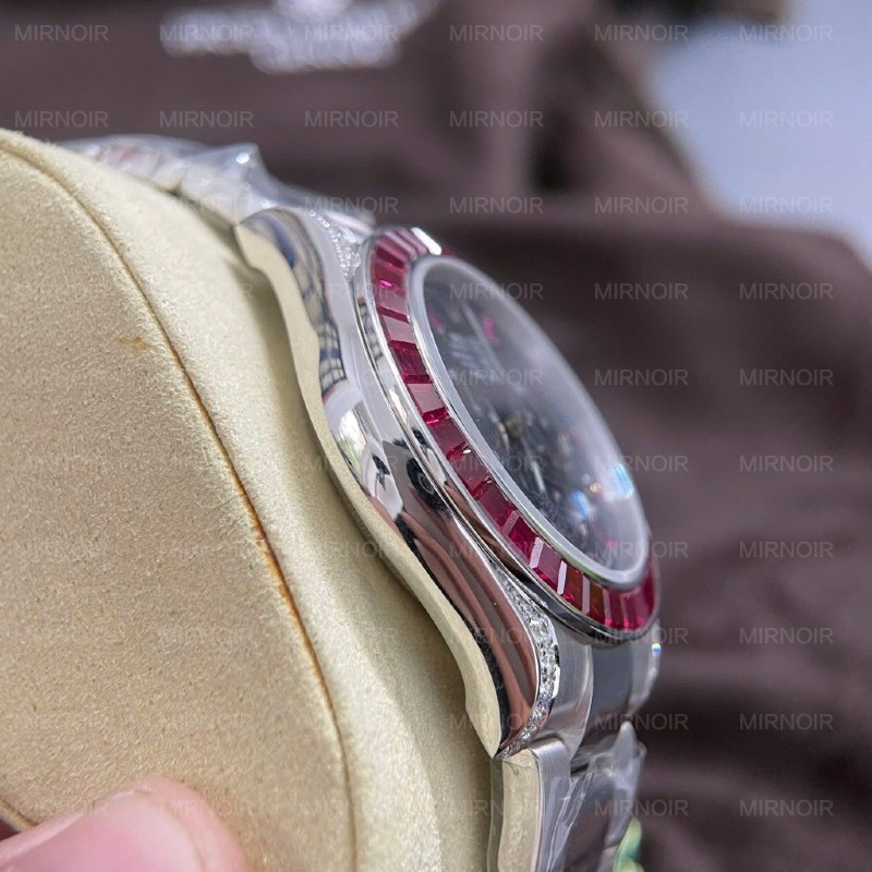 Dong-Ho-Rolex-Daytona-126599TRU-Vang-Trang-18K-Nguyen-Khoi-Ruby-Kim-Cuong-Tu-Nhien-40mm-4-1024x1024.jpg