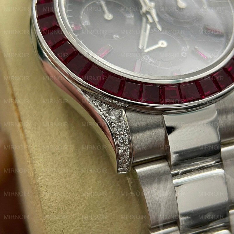 Dong-Ho-Rolex-Daytona-126599TRU-Vang-Trang-18K-Nguyen-Khoi-Ruby-Kim-Cuong-Tu-Nhien-40mm-5-1024x1024.jpg
