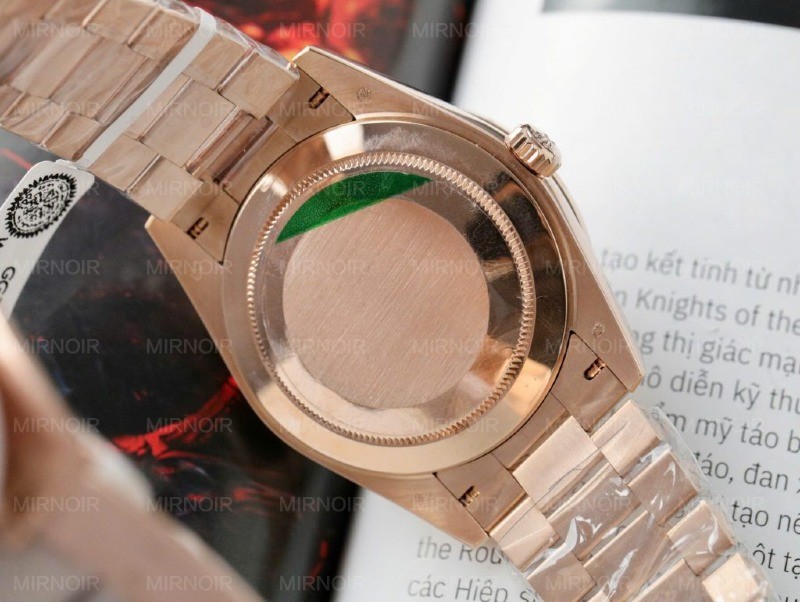 Dong-Ho-Rolex-Day-Date-Che-Tac-Boc-Vang-Hong-18K-Kim-Cuong-Moissanite-Baguette-GMF-40mm-10-1024x770.jpg
