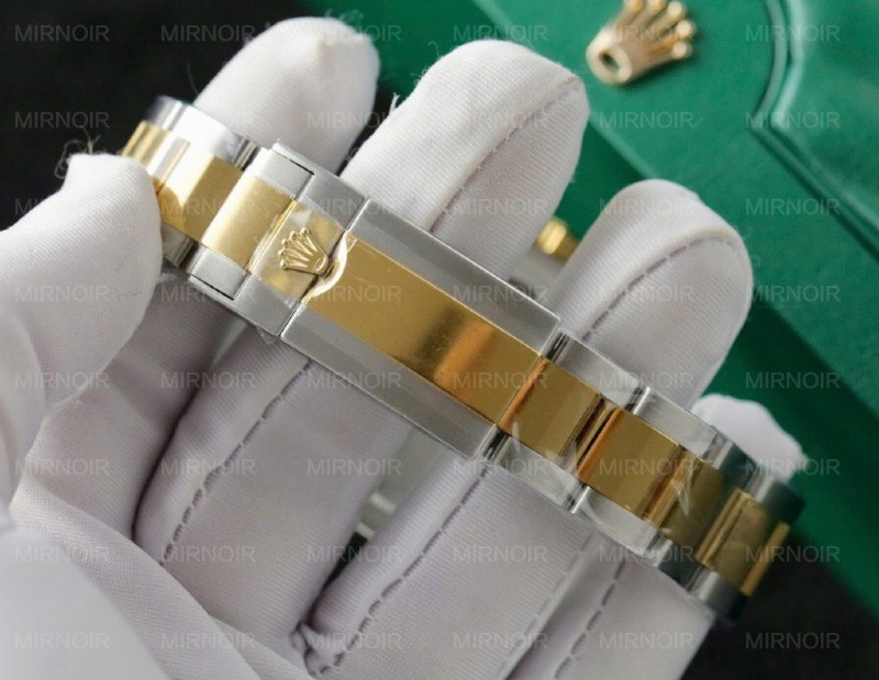 Dong-Ho-Rolex-Cosmograph-Daytona-126503-Replica-11-Mat-Den-May-Calibre-4131-40mm-1-1024x792.jpg